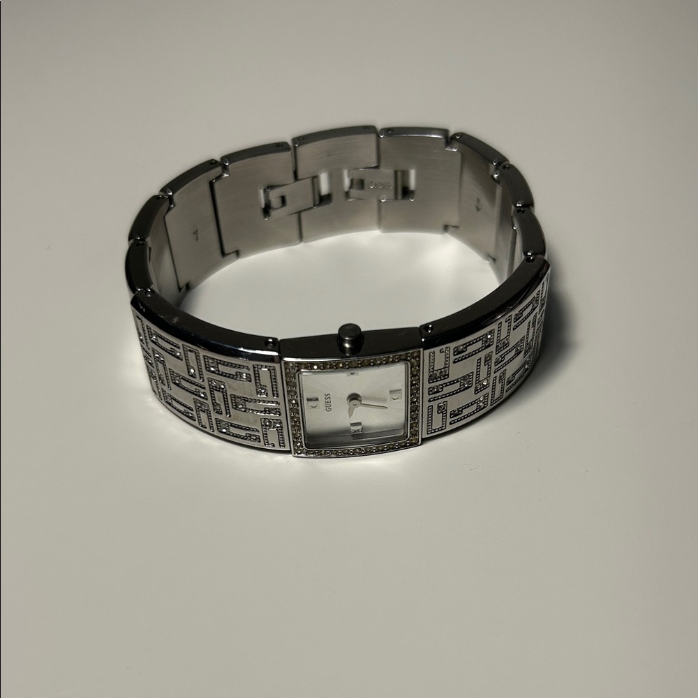 Guess Silver Geometric Pattern Bracelet Watch Vin… - image 2